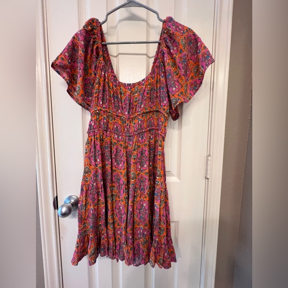 Olivaceous size medium bohemian floral mini dress - Picture 2 of 7